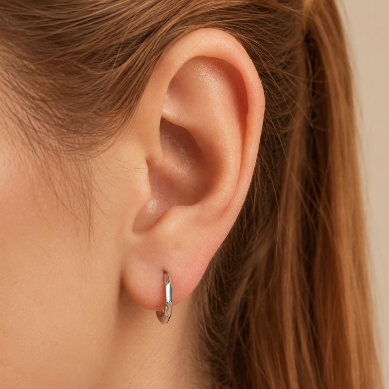 Axelia Gold Earrings