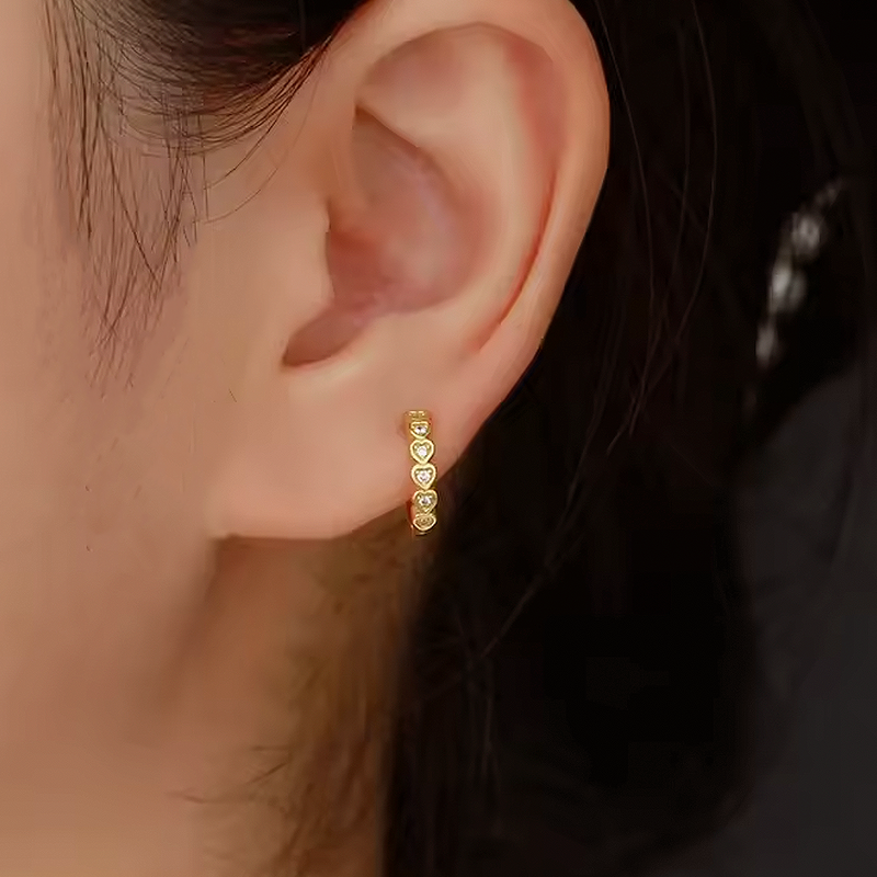 Orecchini Mini Cuori Oro