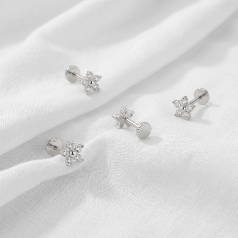 Orecchino White Daisy Argento