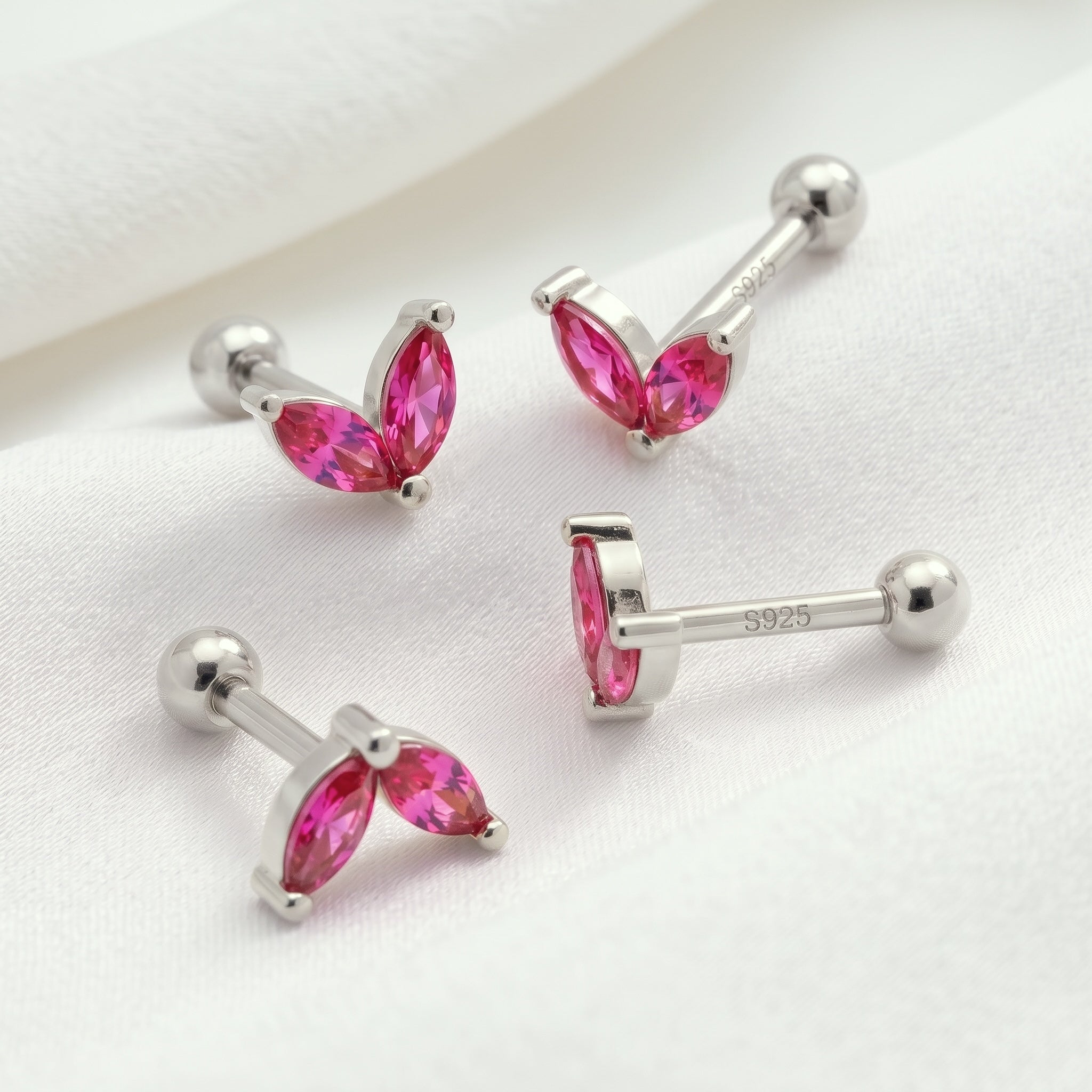 Mini White Flower Earring
