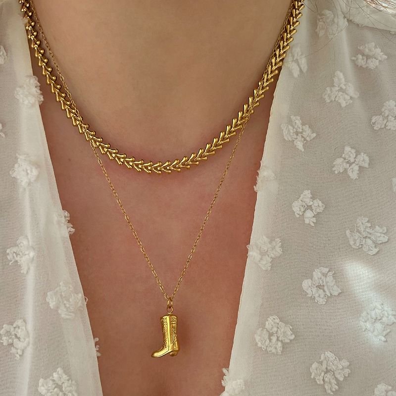 Collar Bota Cowboy Oro