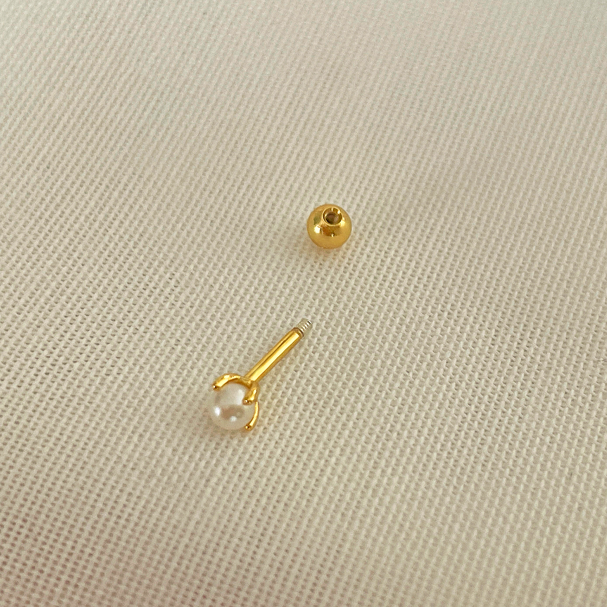 Orecchino Perlina Oro