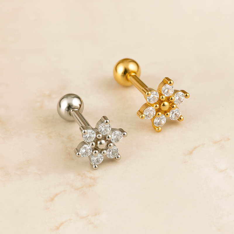 Orecchino Fiore Petali Bianchi Argento