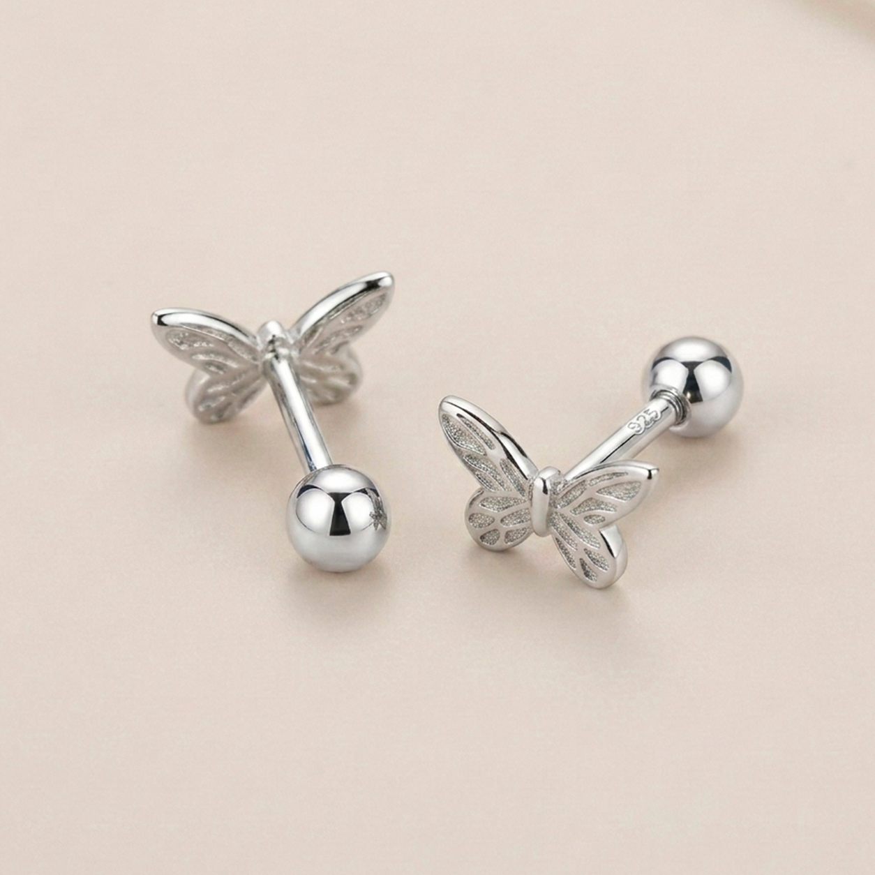 Pendiente Mini Mariposa Plata