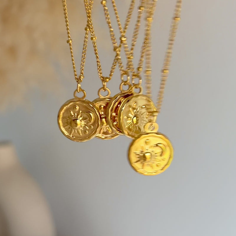 Collana Medaglia Sole e Luna Oro