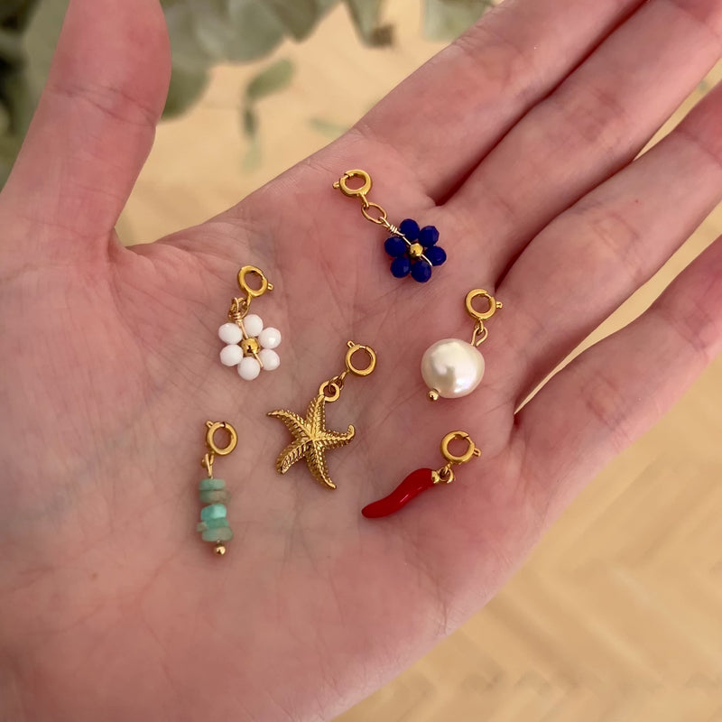 Charm Margherita Bianca Oro