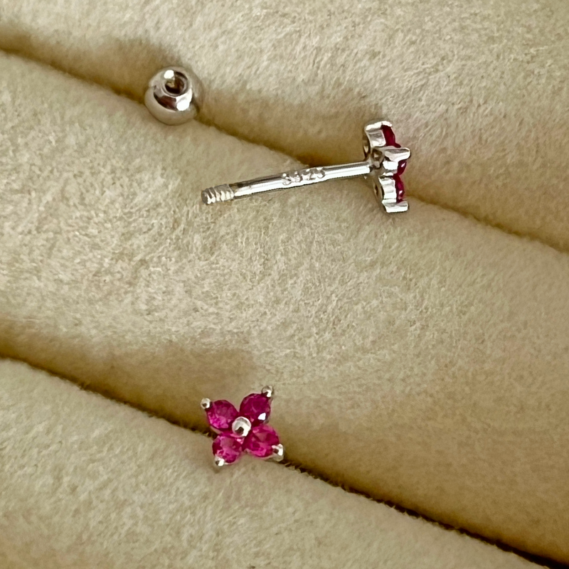 Orecchino Mini Fiore Rosa Argento