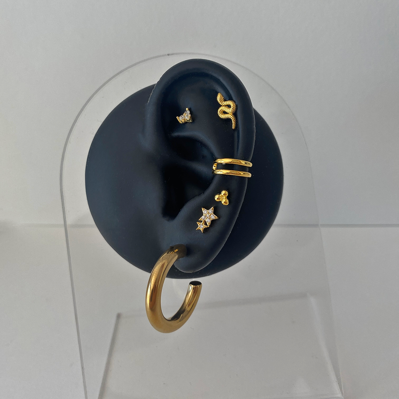 Orecchino a quadrifoglio in oro bianco