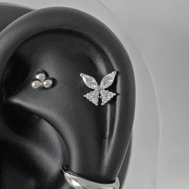 Orecchino farfalla bianco argento