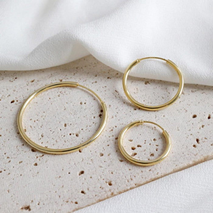 Basic Gold Hoops 