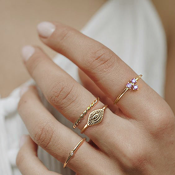 Curly Gold Ring 